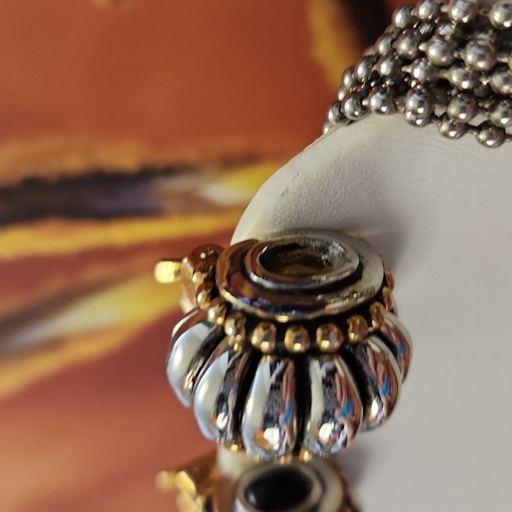 Modern Choker & Clip Earrings - Picture 4 of 5